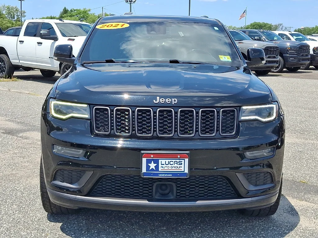 Used 2021 Diamond Black Crystal Pearlcoat Jeep High Altitude image 4