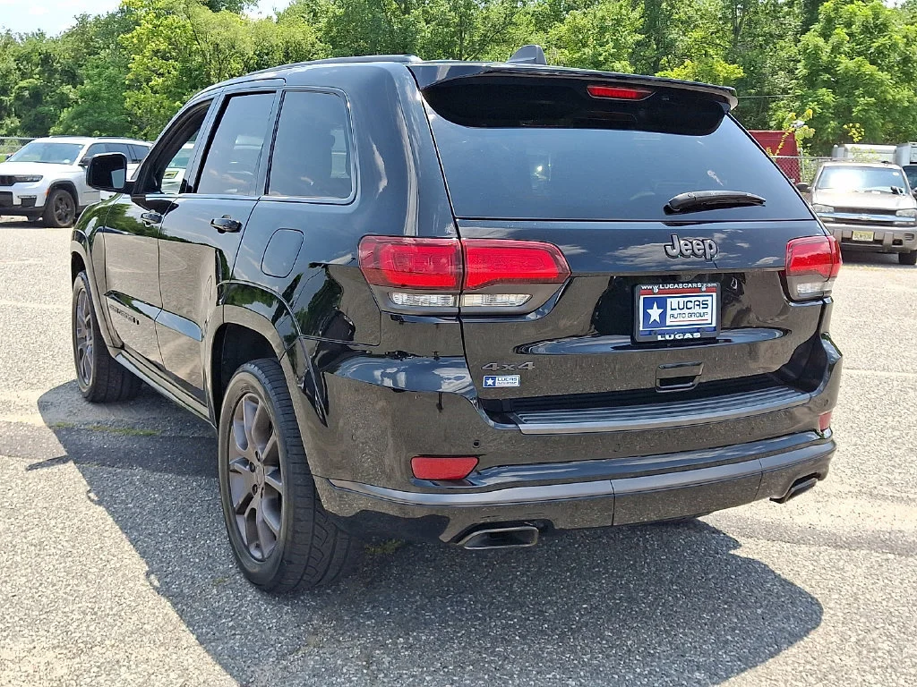 Used 2021 Diamond Black Crystal Pearlcoat Jeep High Altitude image 9