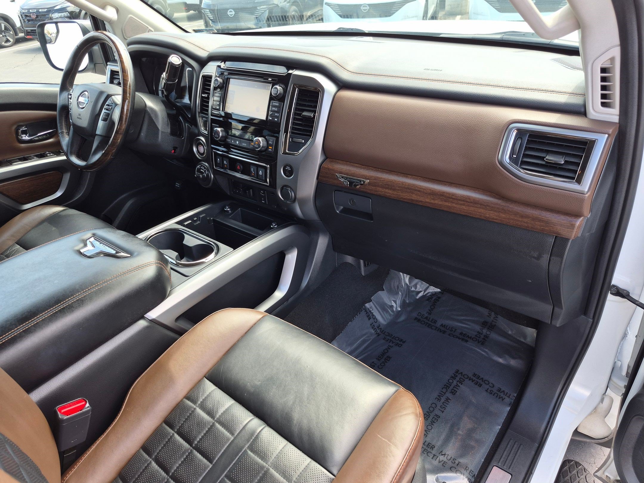 Used 2018 Pearl White Nissan Platinum Reserve image 32