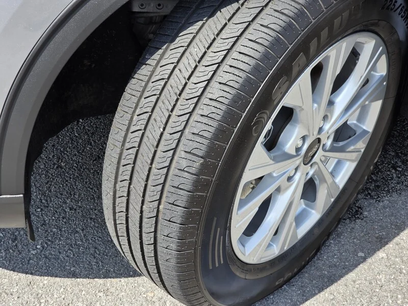 Used 2024 Silver Metallic FORD ACTIVE image 20