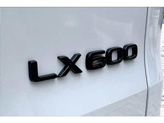 New 2026 Eminent White Pearl Lexus LUXURY image 14