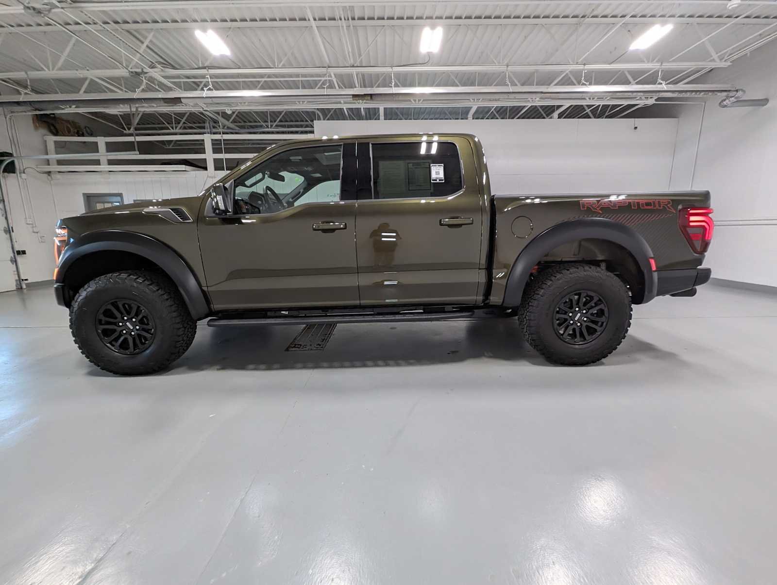 Used 2026 Shelter Green Ford Raptor image 13