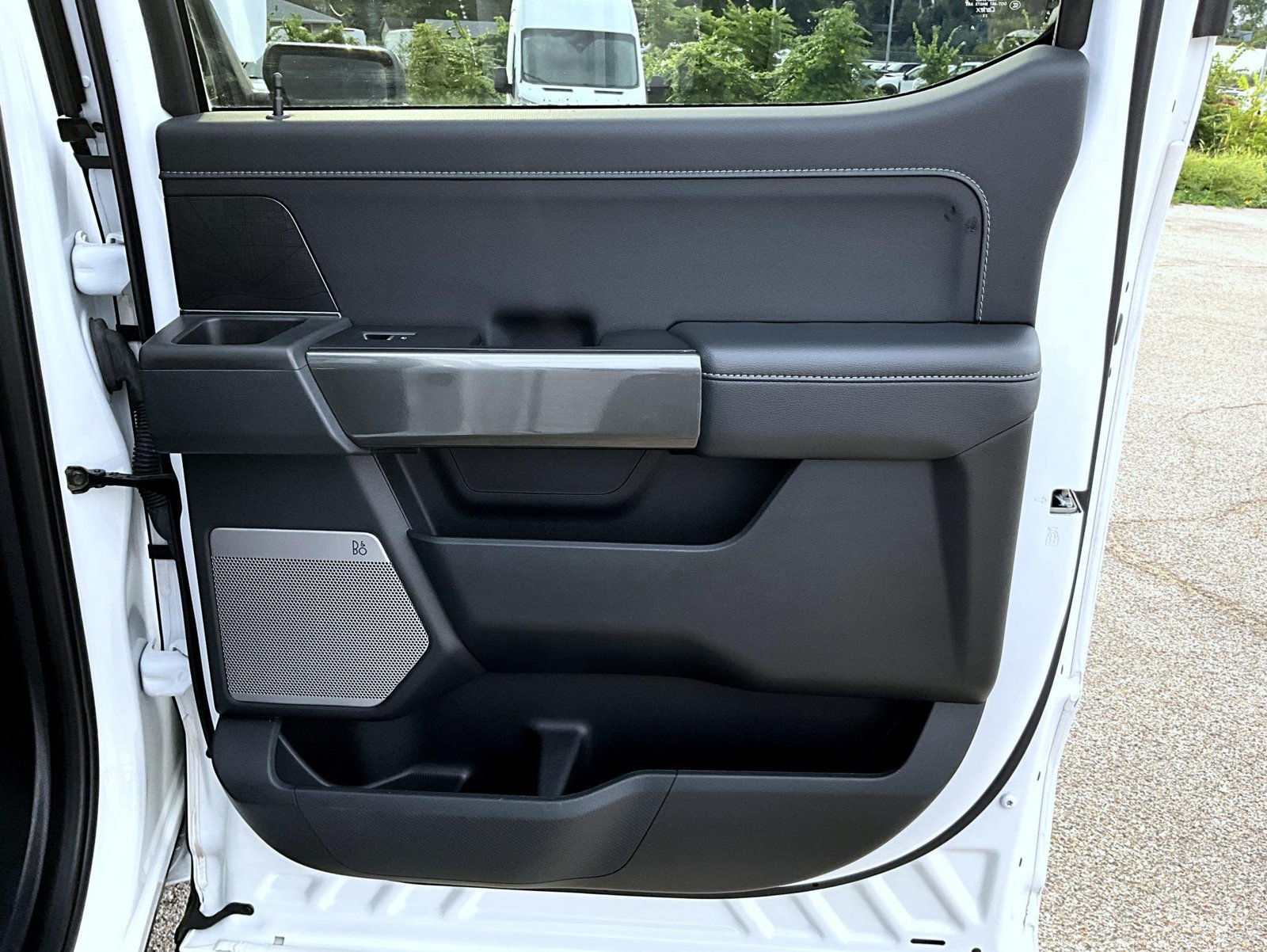 Used 2023 White Ford XLT image 21