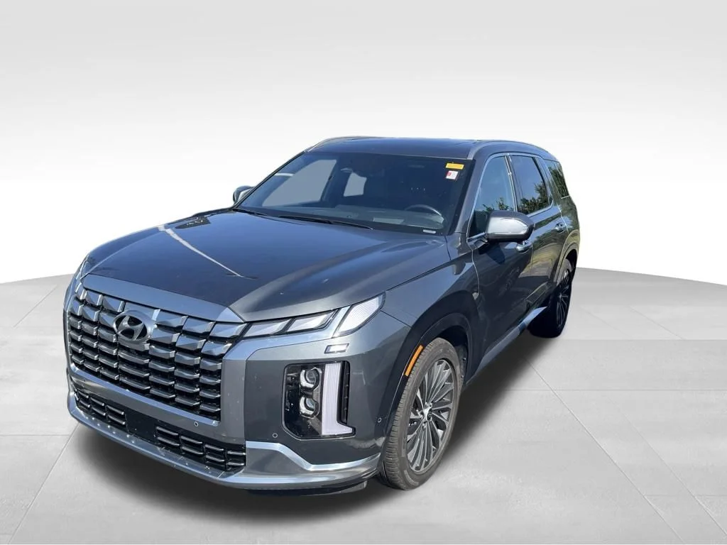 Used 2025 Gray Hyundai Calligraphy image 2