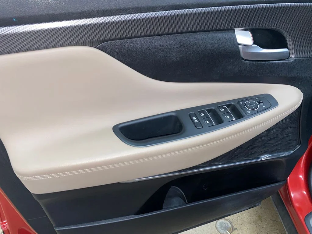 Used 2019 Red Hyundai Limited image 9