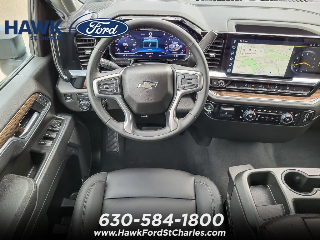 Certified Used 2025 Summit White Chevrolet LT image 9