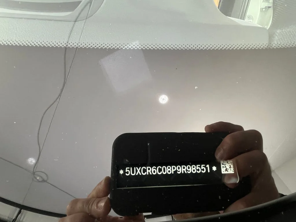 Used 2023 White BMW xDrive40i image 25