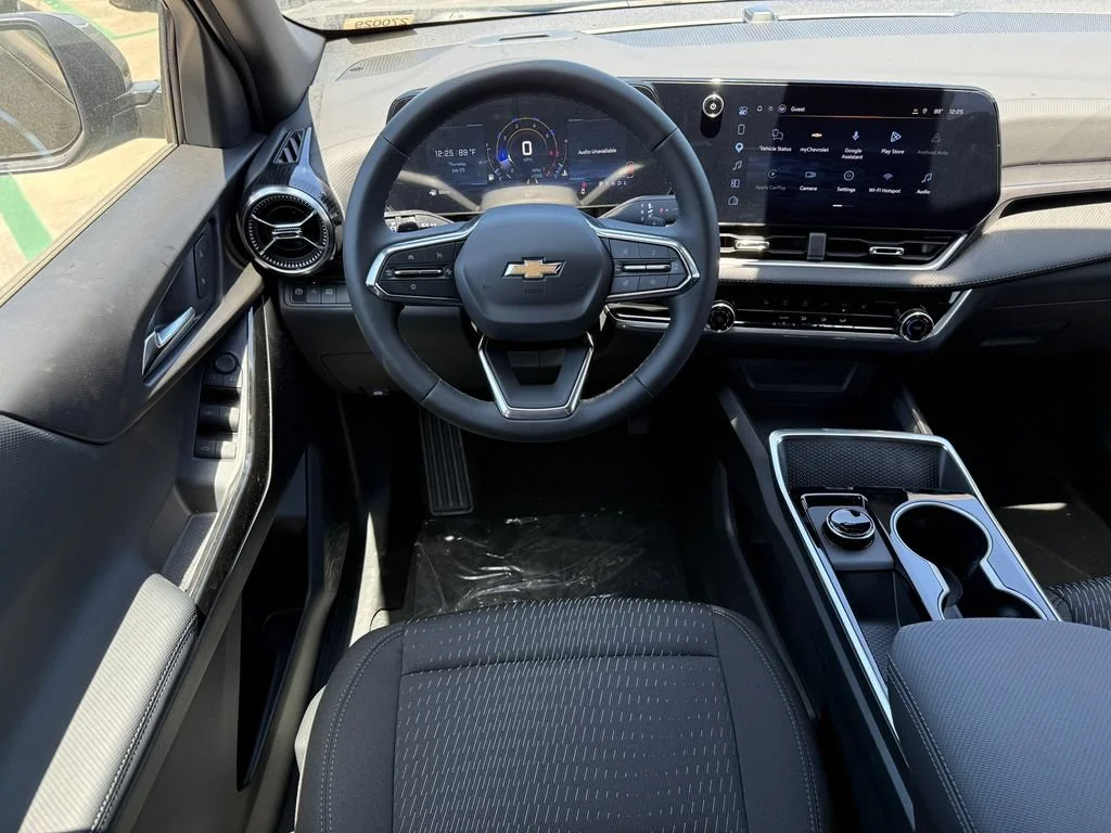 2027 Chevrolet Equinox LT - Photo 9