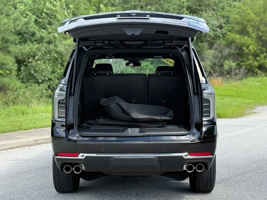 Used 2025 Black Chevrolet Premier image 17