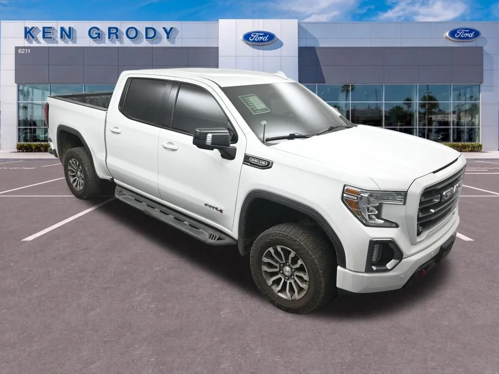 Used 2020 White GMC AT4 image 12