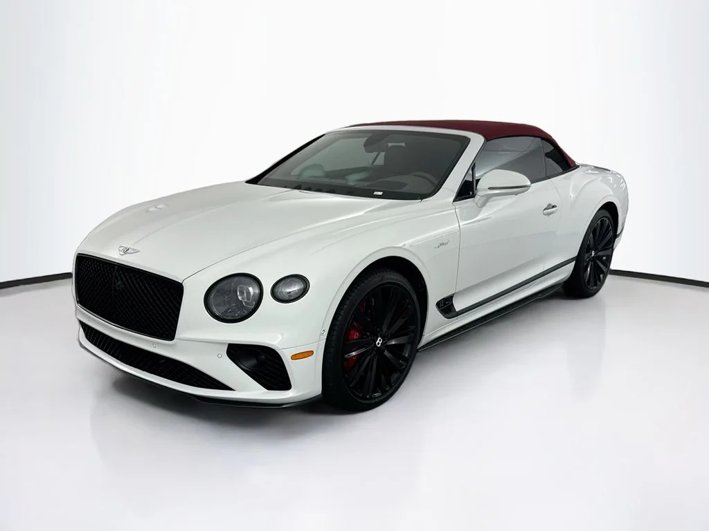 Used 2022  Bentley Speed image 40