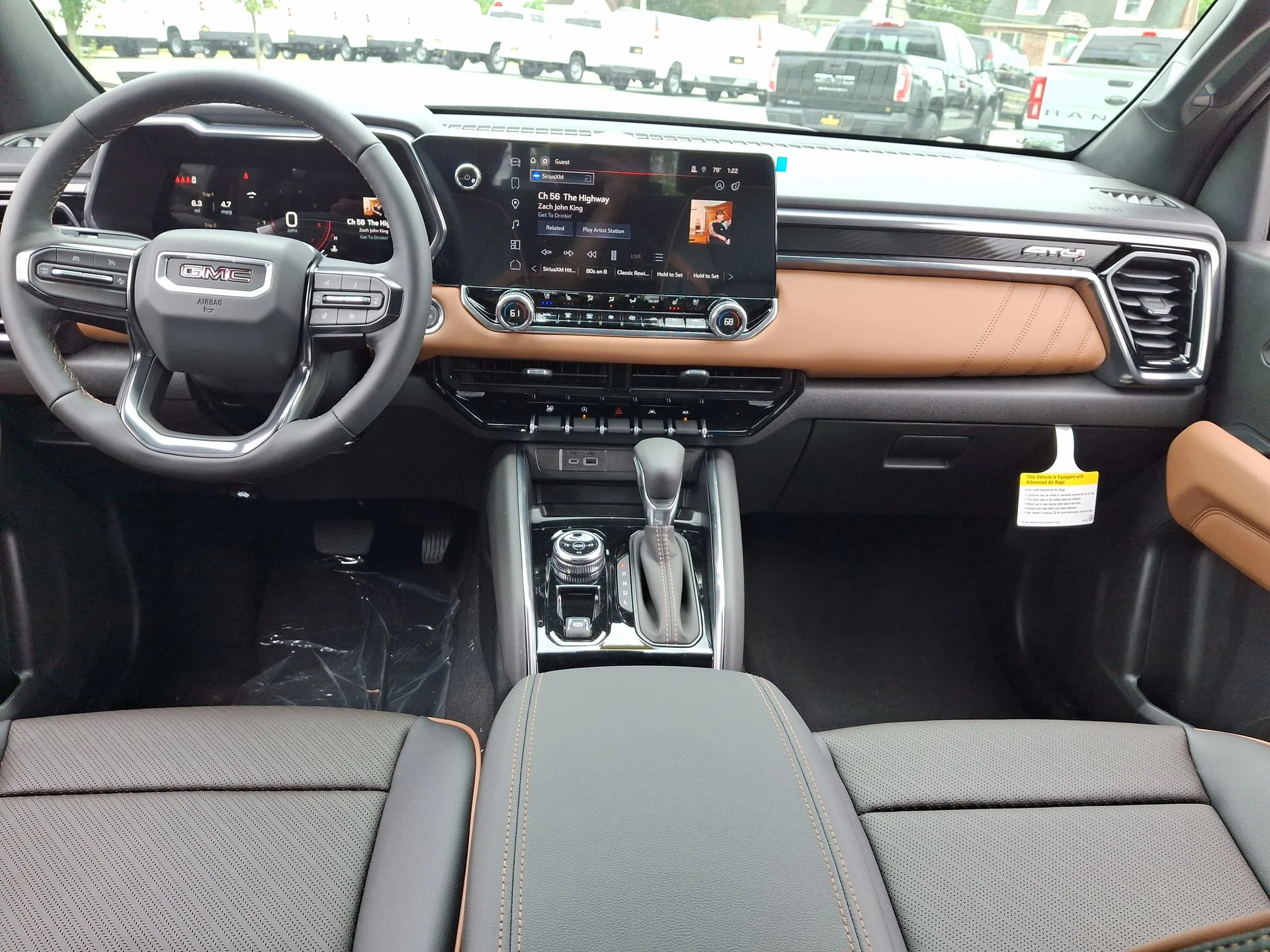 2026 GMC Canyon AT4 - Photo 10
