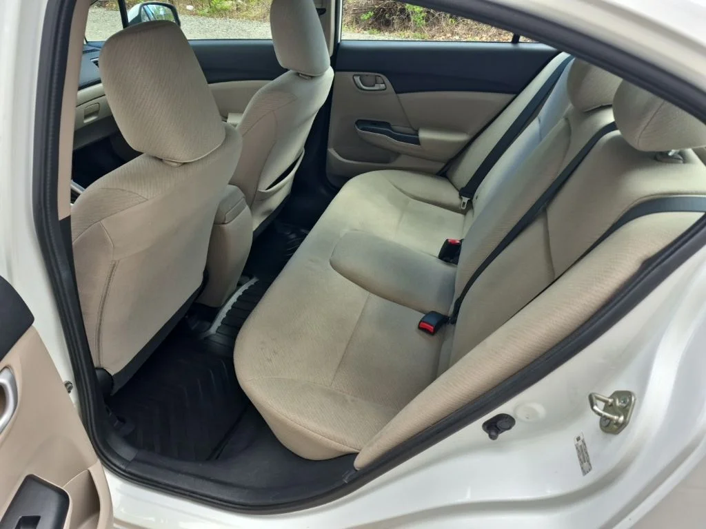 Used 2013 White Honda LX image 9