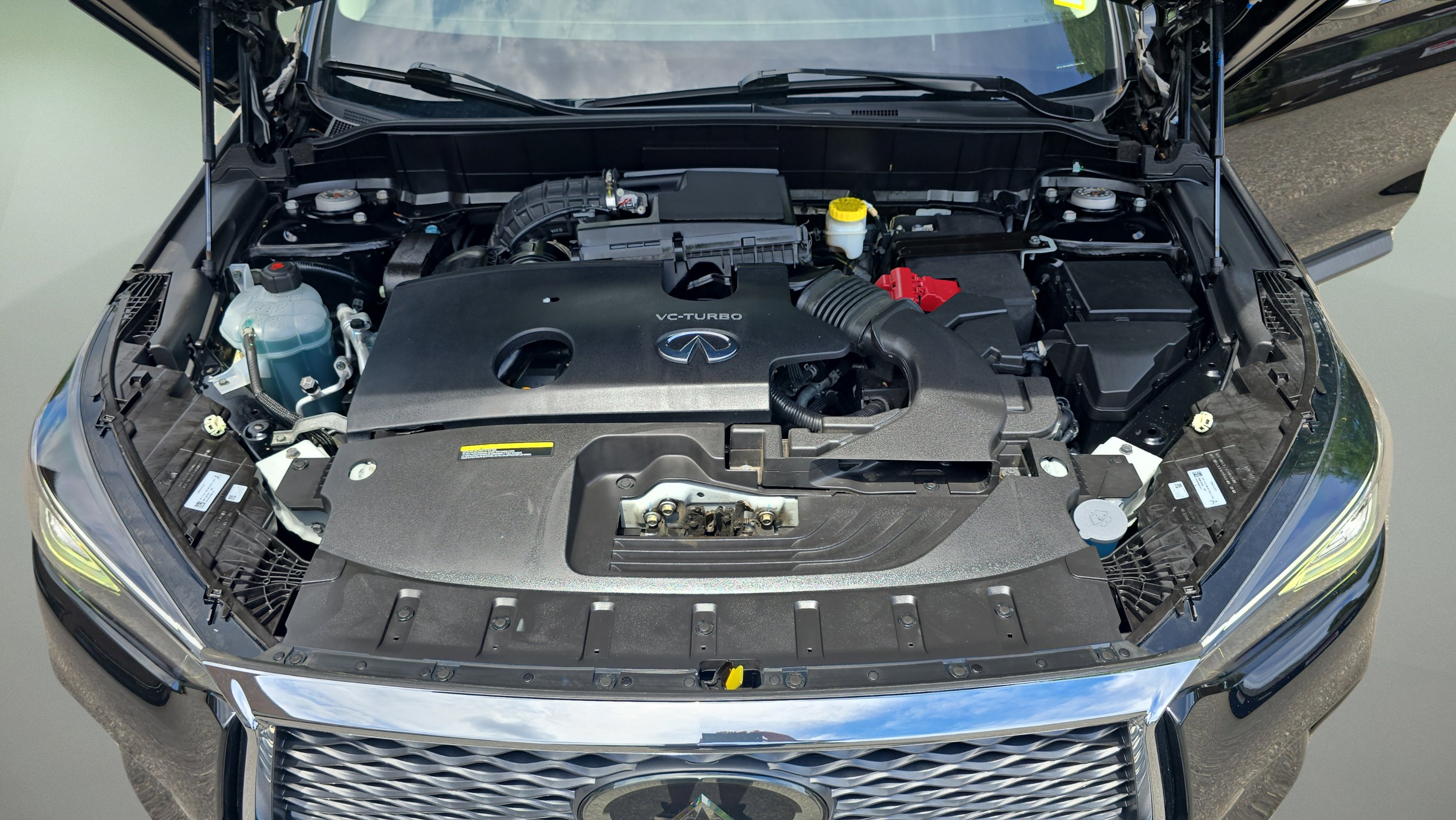 Used 2022 Black INFINITI ESSENTIAL AWD image 32