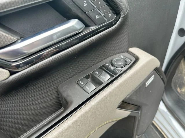 Used 2025 Gray Chevrolet ZR2 image 26