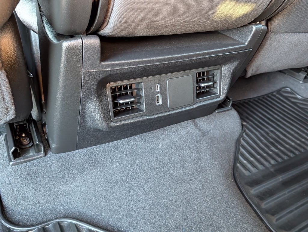 2025 Chevrolet Silverado 1500 Custom - Photo 13