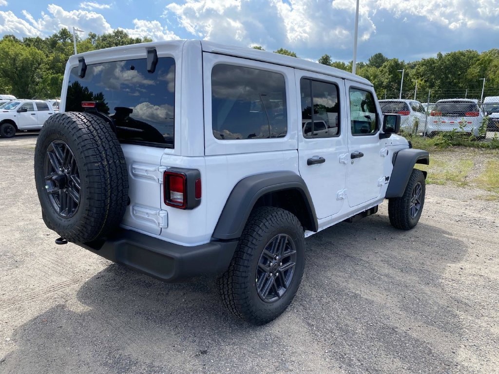 New 2027 Bright White Clear-Coat Paint Jeep Sport S image 3