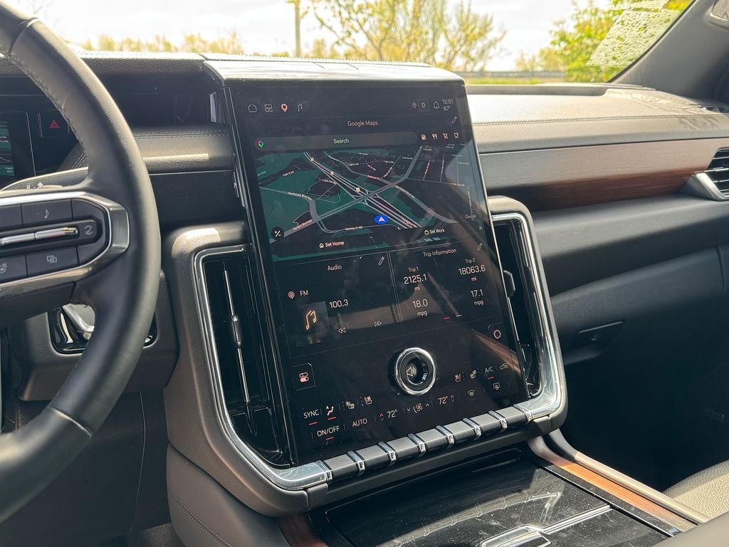 2025 GMC Yukon XL Denali - Photo 26