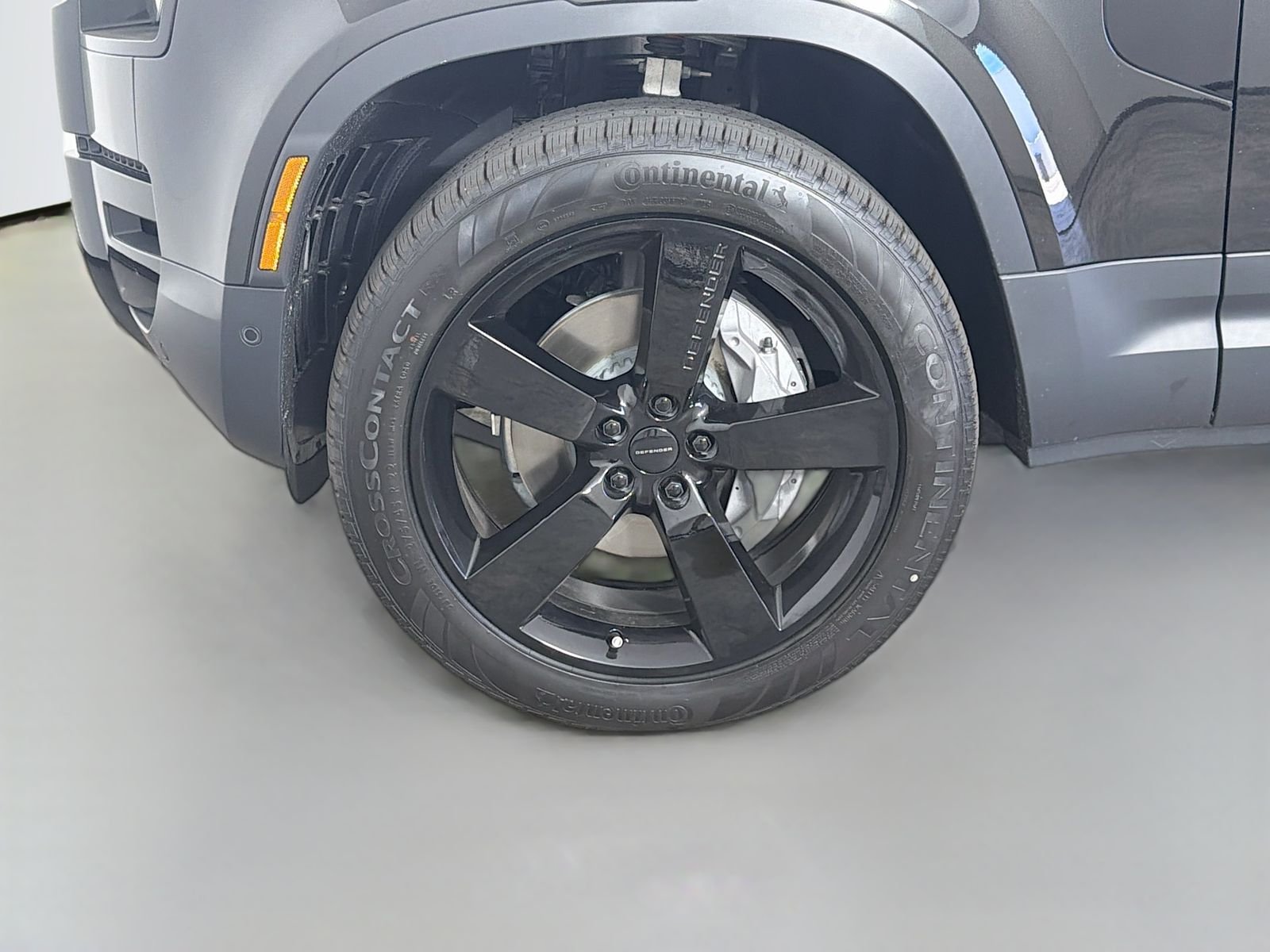 New 2026 Santorini Black Land Rover S image 36