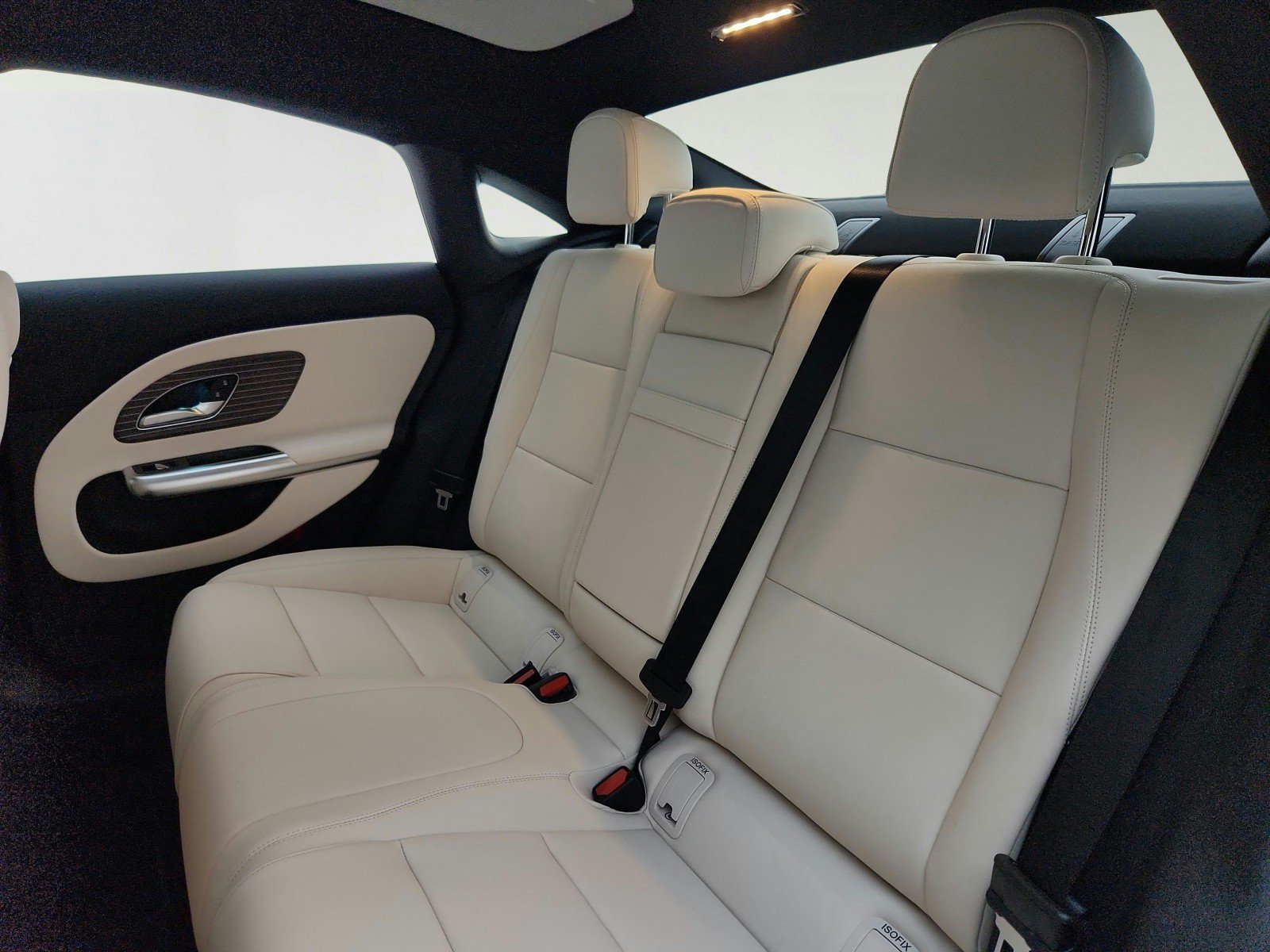 New 2027 Polar White Mercedes-Benz CLA 220 Hybrid image 48