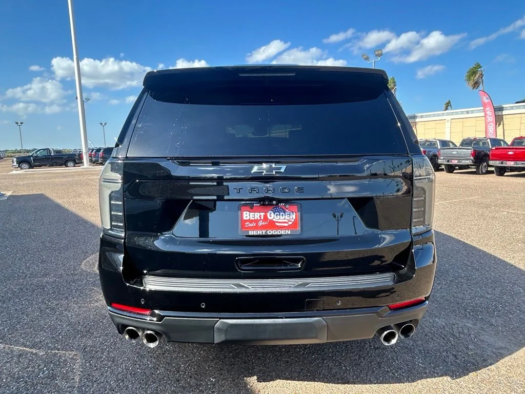 Used 2025 Black Chevrolet Z71 image 5