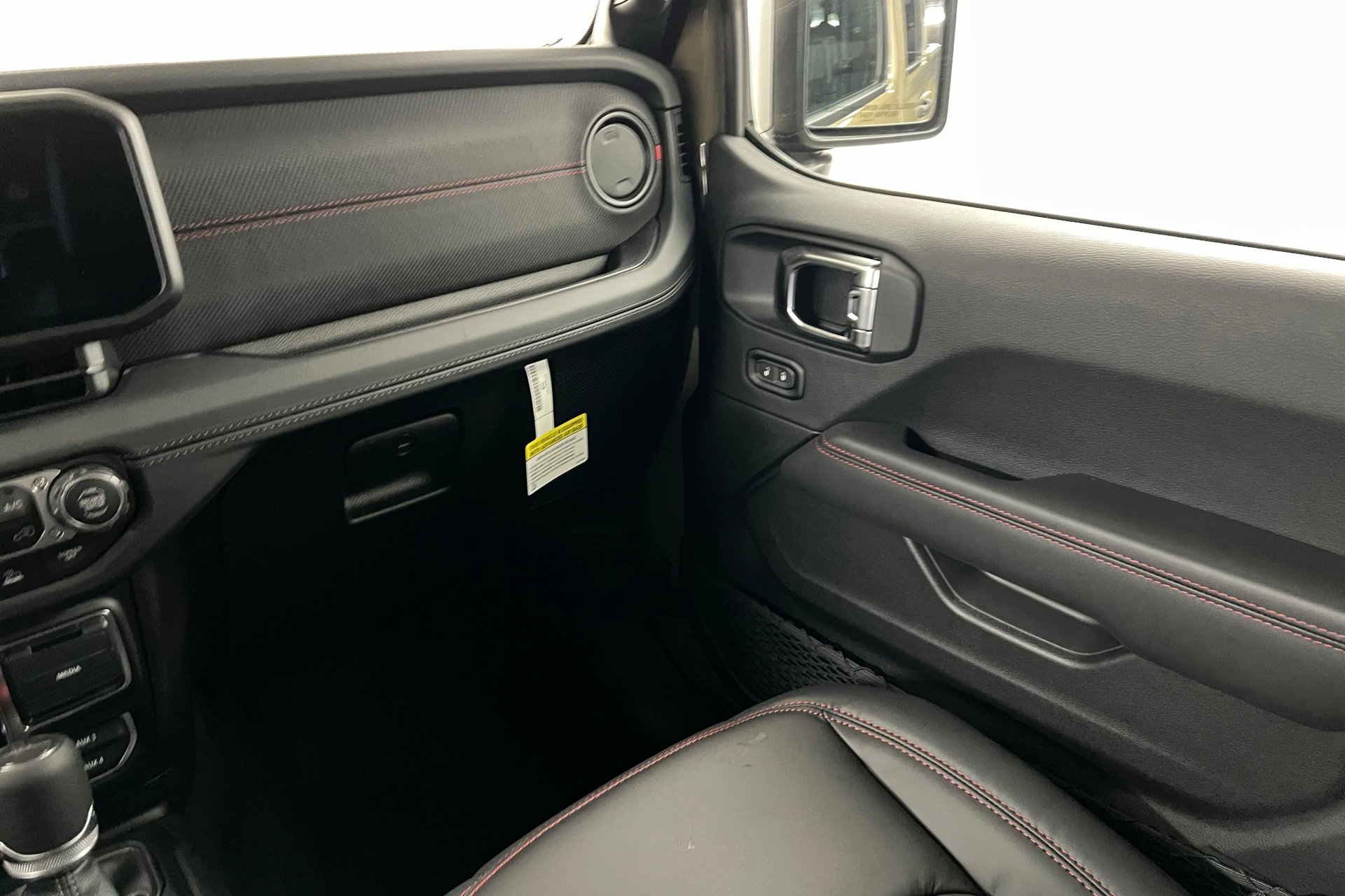 New 2025 41 Exterior Paint Jeep Rubicon X image 11