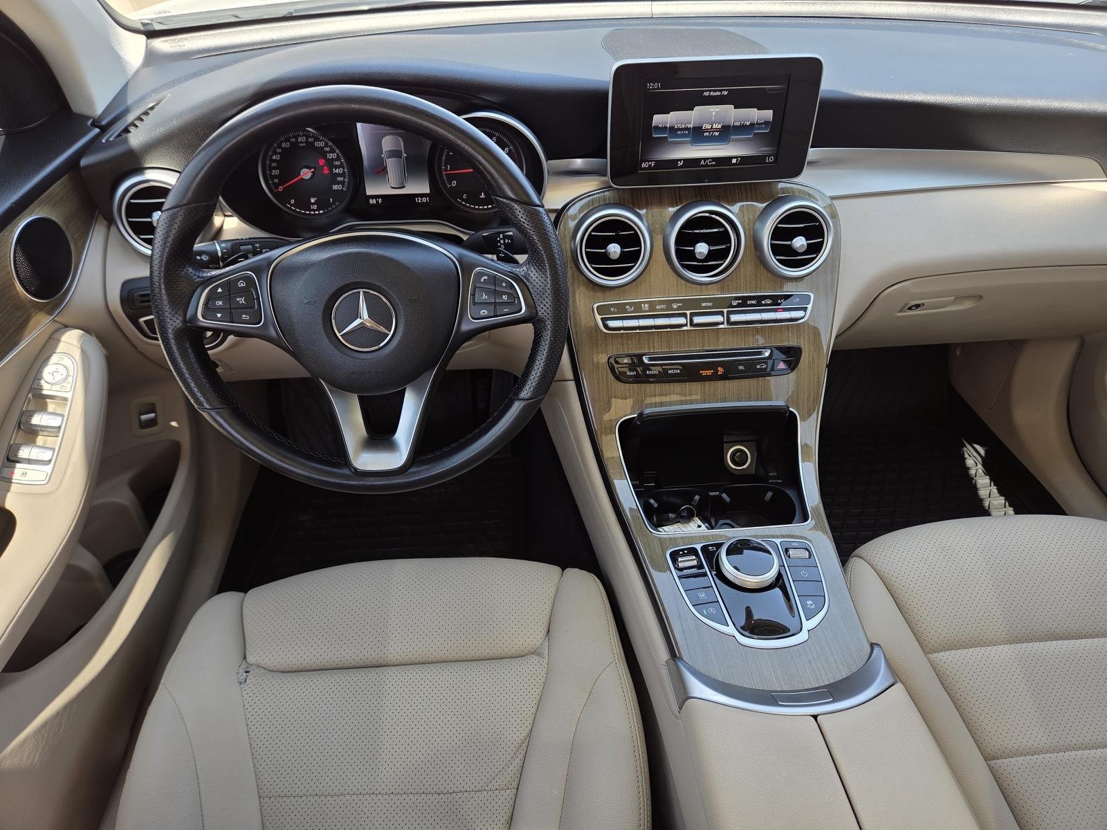 Used 2019 Polar White Mercedes-Benz GLC 300 image 12