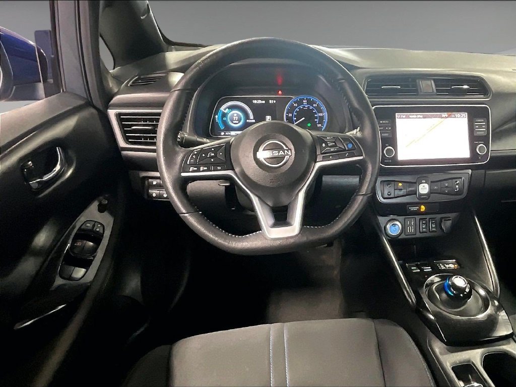 Used 2025 Blue Nissan SV Plus image 17