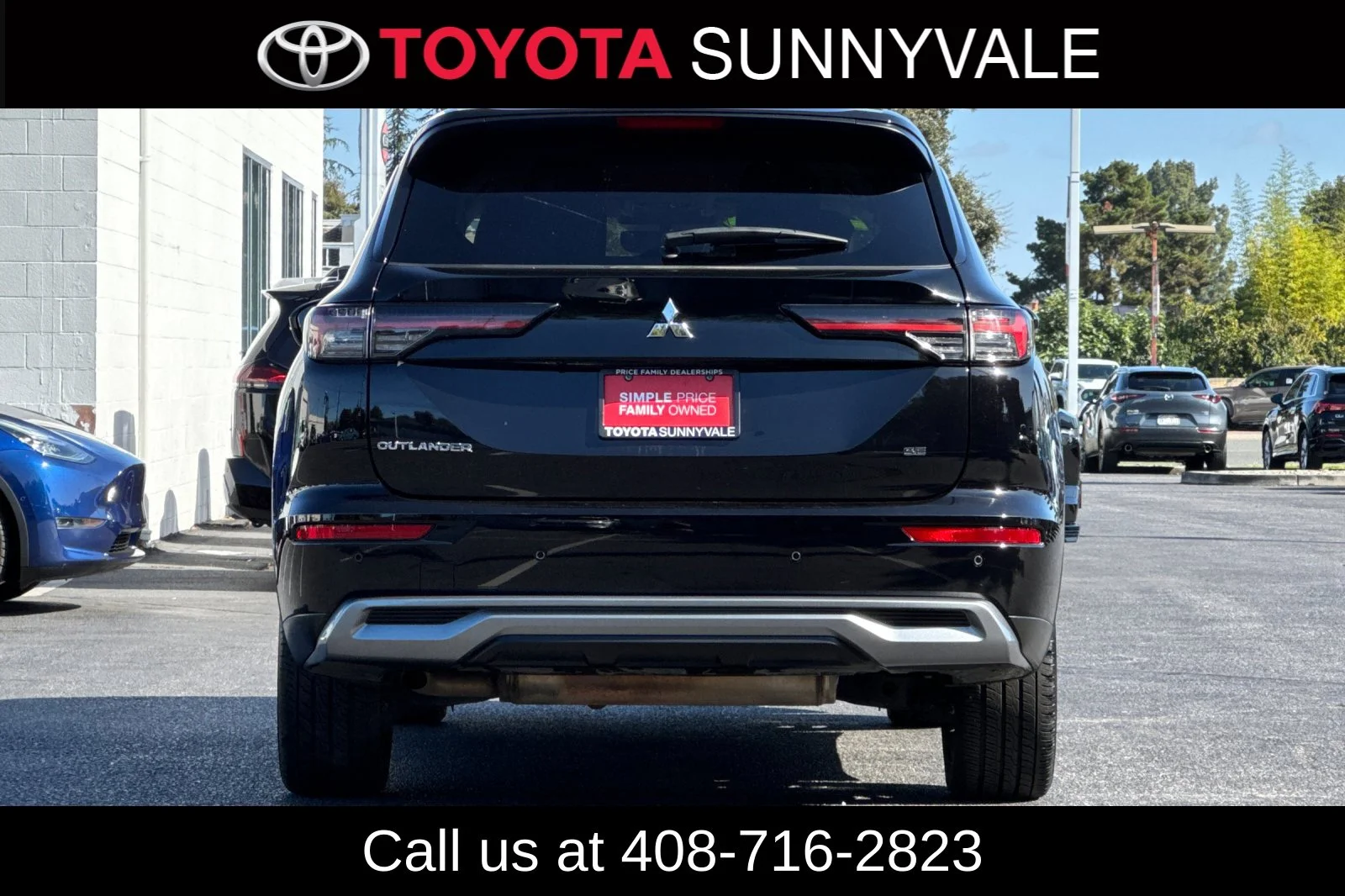 Used 2025 Black Mitsubishi SE image 5