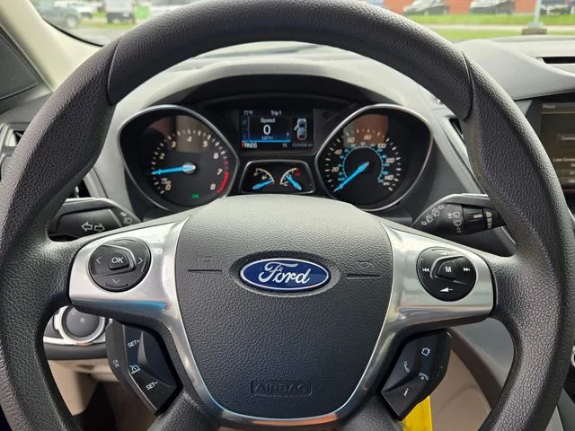 Used 2014 Blue Ford SE image 24
