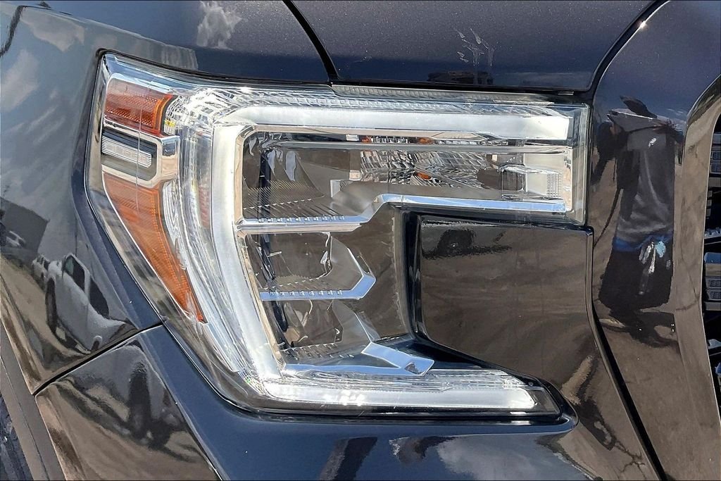 Used 2021 Brown GMC Elevation image 33