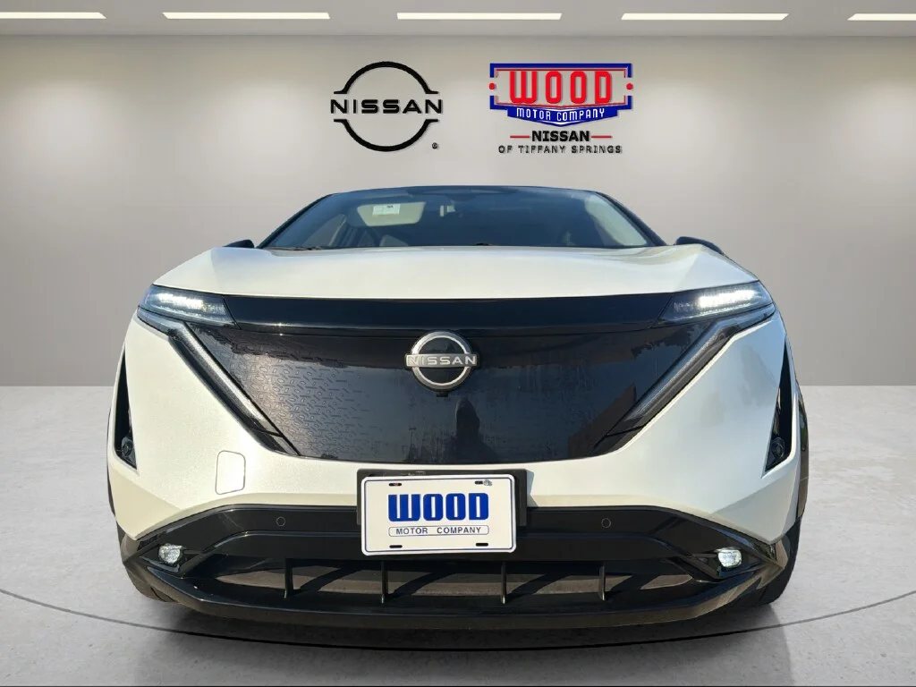 Certified Used 2023 Everest White Pearl Tricoat Black Diamond Pearl Nissan Platinum+ e-4orce image 6