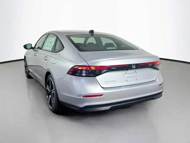 New 2026 Solar Silver Metallic Honda SE image 6