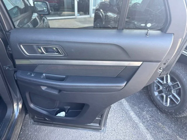 Used 2019 Gray Ford XLT image 27