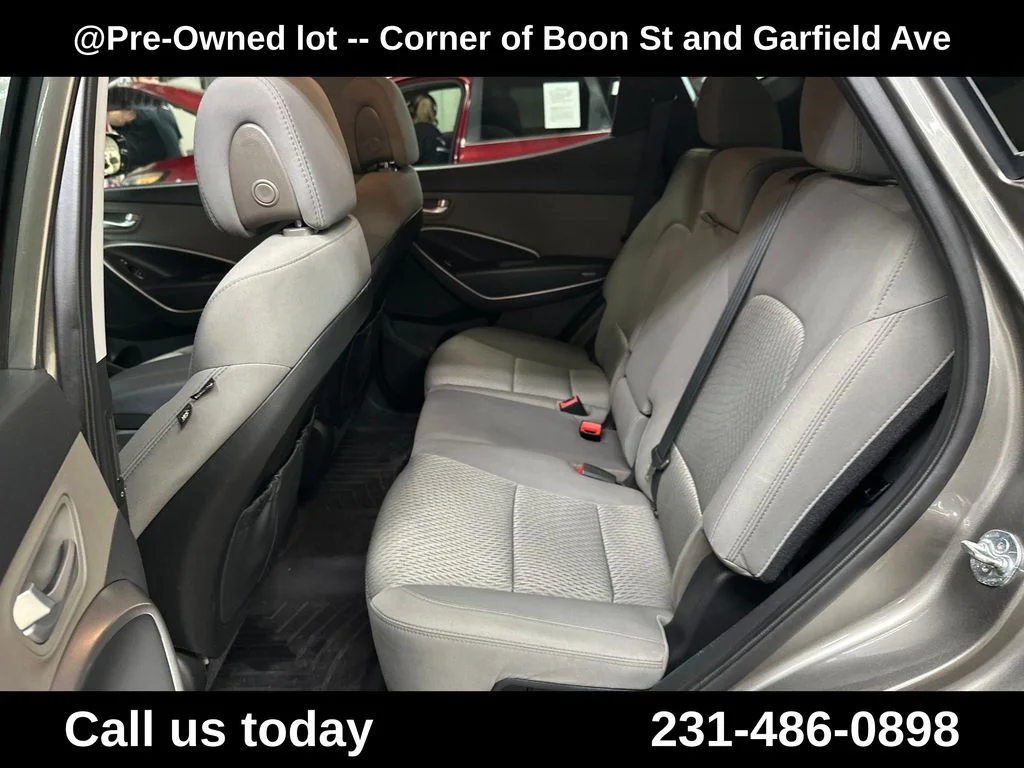Used 2014 Gray Hyundai Base image 21