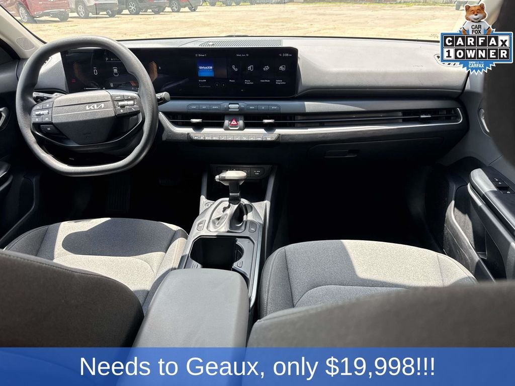Used 2025 Gray Kia LXS image 22