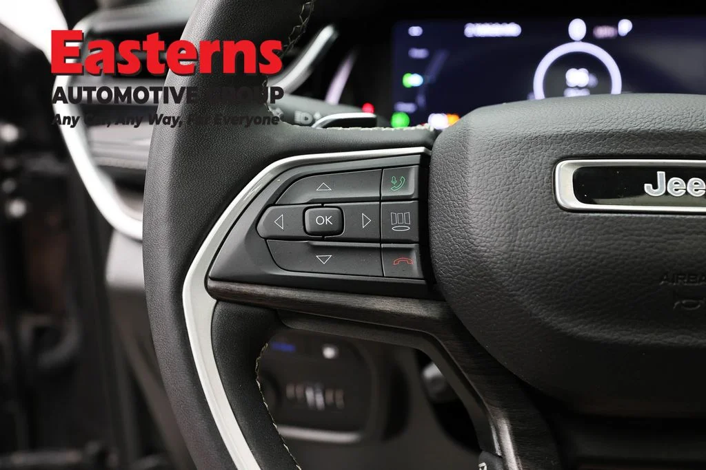 Used 2022 Gray Jeep 4xe image 15