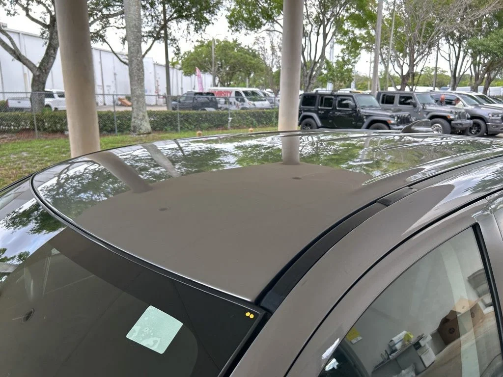 Used 2024 Gray Mitsubishi  image 14