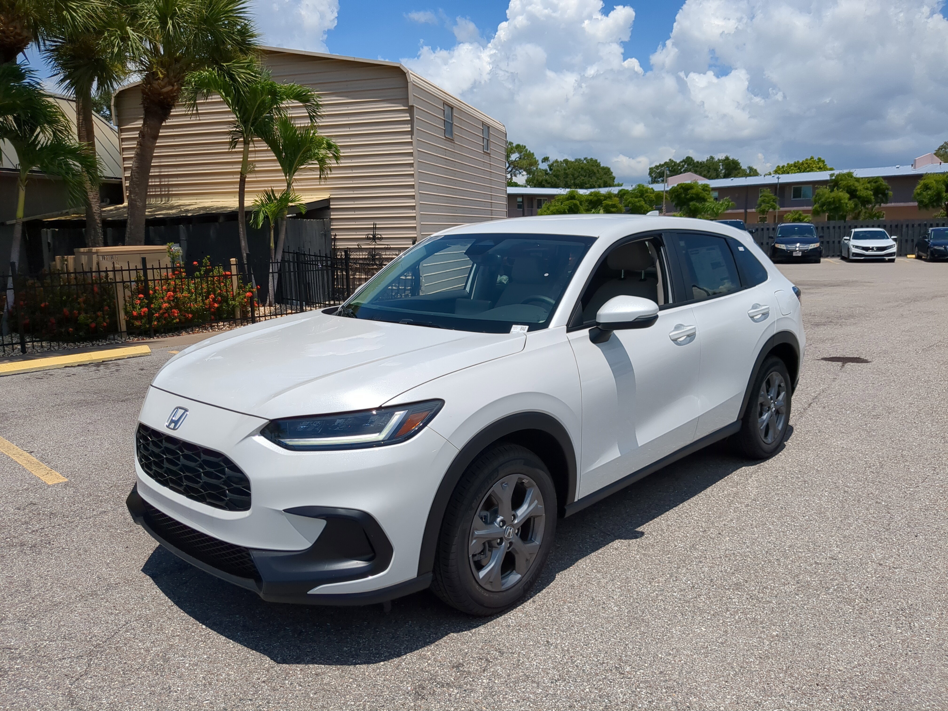 New 2027 Platinum White Pearl Honda LX image 9