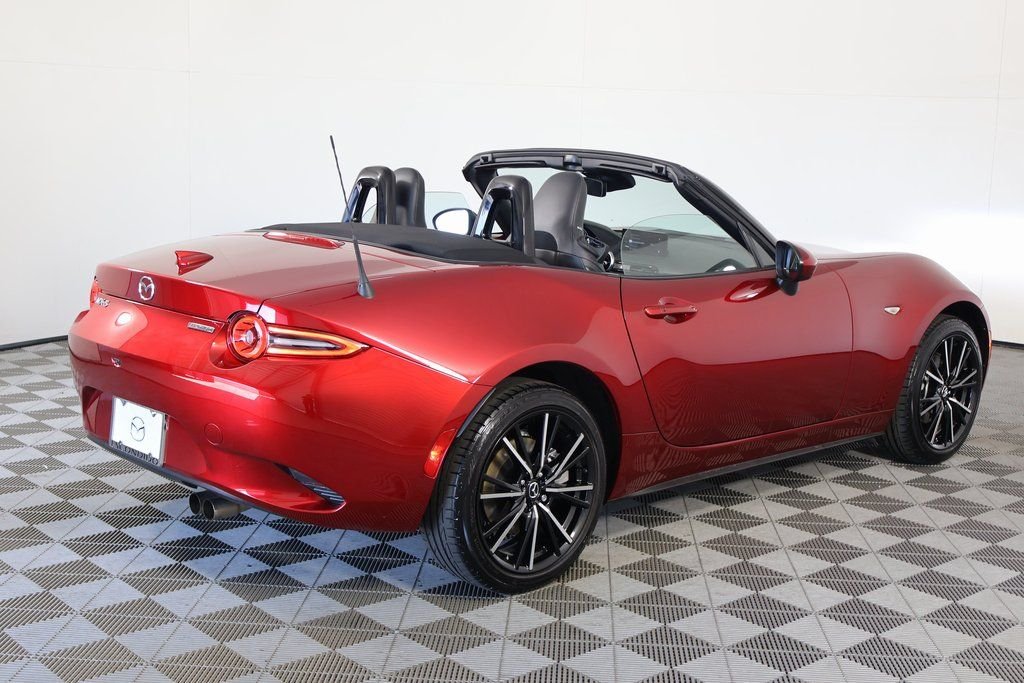 2025 Mazda MX-5 Miata Grand Touring - Photo 9
