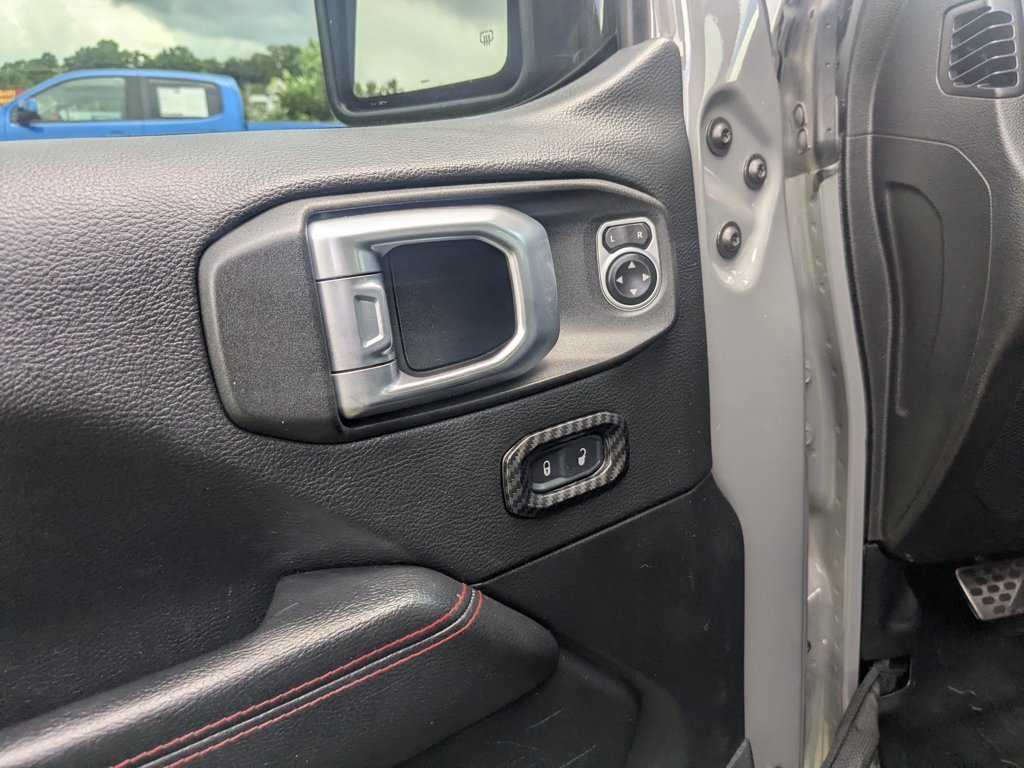 Used 2020 Sting-Gray Clearcoat Jeep Rubicon image 12