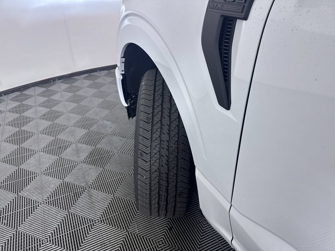 New 2026 Oxford White Ford STX image 26