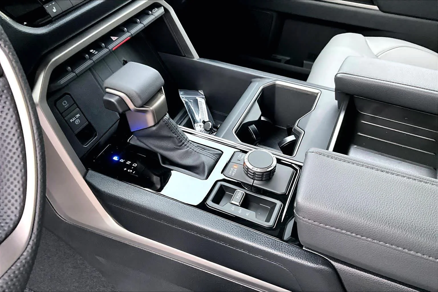 New 2026 Midnight Black Metallic Toyota SR5 image 7