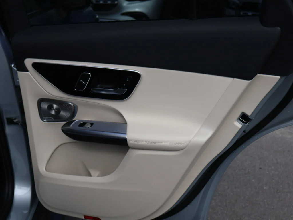 New 2027 Gray Mercedes-Benz GLC 300 image 14