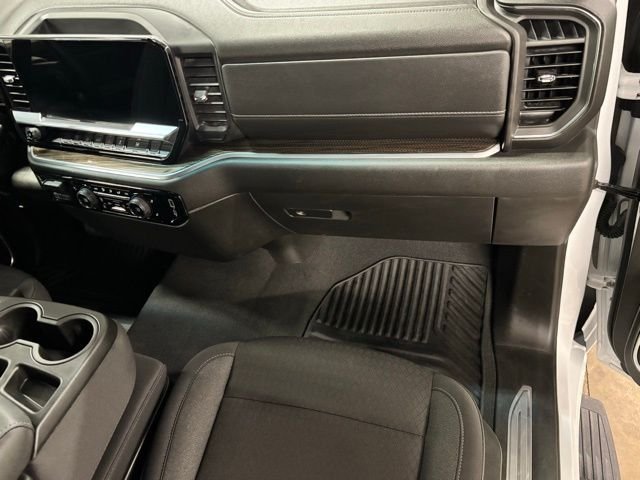 Used 2025 White Chevrolet LT image 20