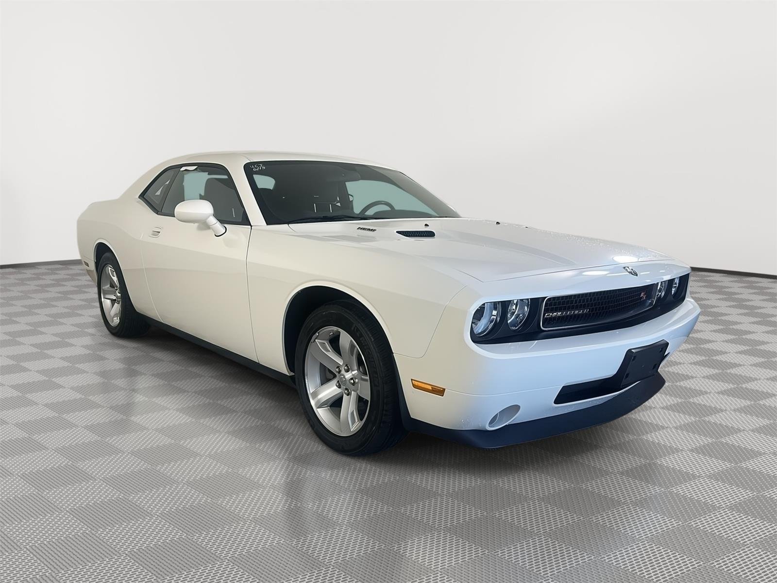 2009 Dodge Challenger R/T's photo