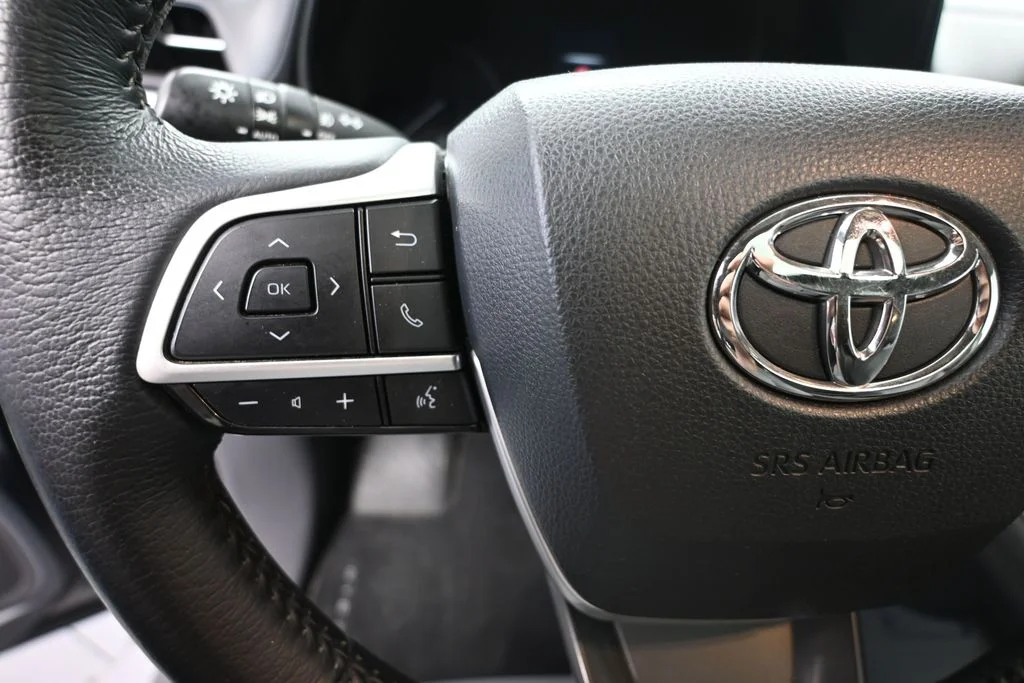Certified Used 2022 Gray Toyota XLE image 25