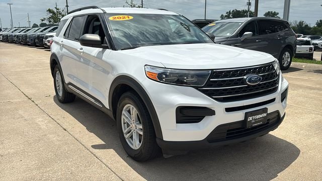 Used 2021 White Ford XLT image 2