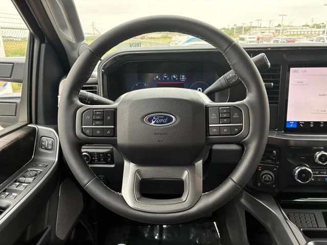 New 2026 Star White Metallic Tri-Coat Ford Lariat image 13