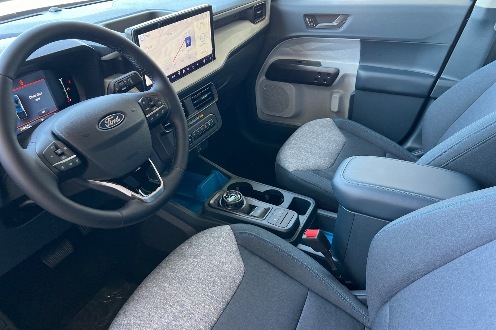 2025 Ford Maverick XLT - Photo 9